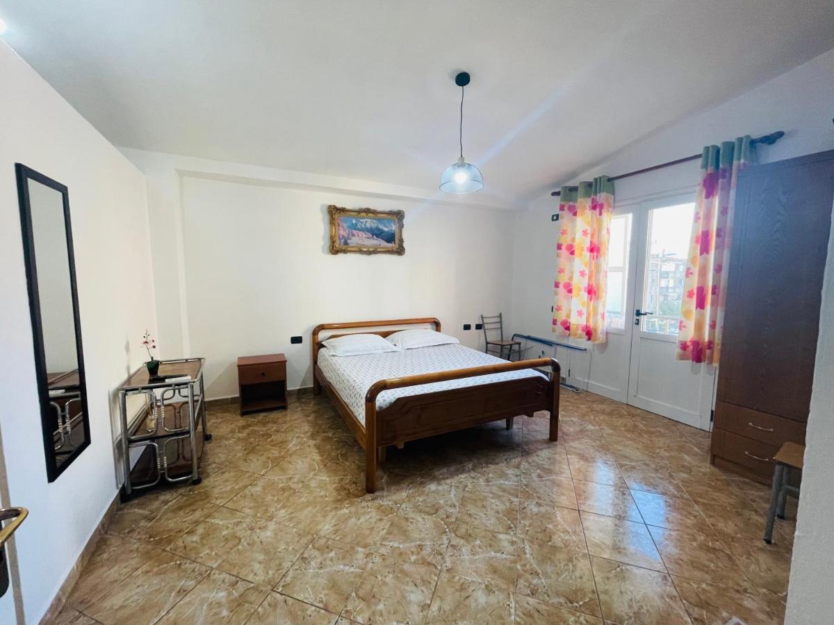 Jazoj Family Hotel Orikum Dış mekan fotoğraf